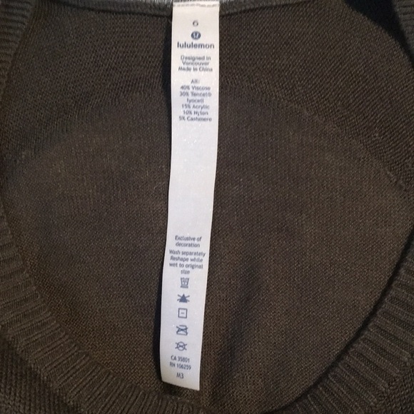 Lululemon “Sunshine Coast” long sleeved sweater - Picture 5 of 7